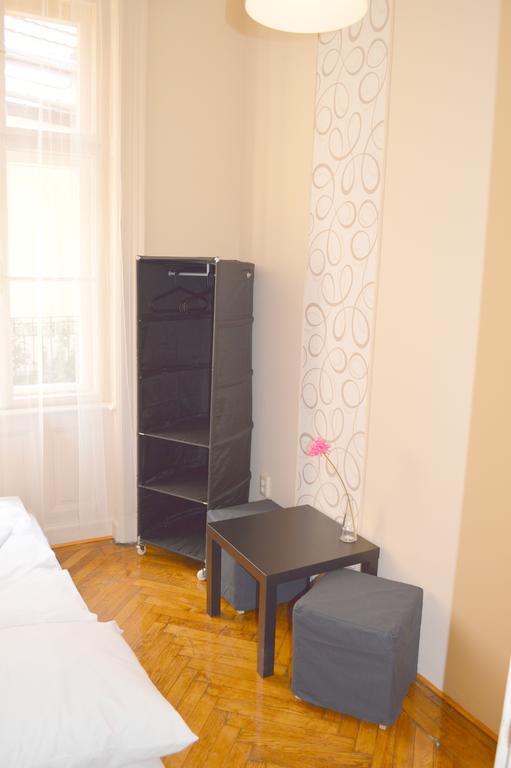 Synagogue Central Guest House Будапеща Стая снимка